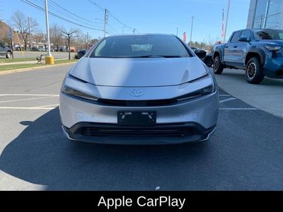 2025 Toyota Prius LE - Photo 10