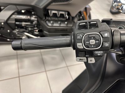 2026 Honda Gold Wing - Photo 6