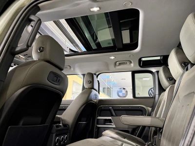 2020 Land Rover Defender — photo 10 view