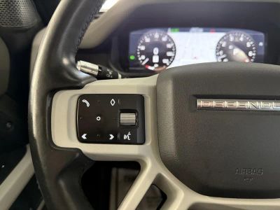 2020 Land Rover Defender — photo 28 view