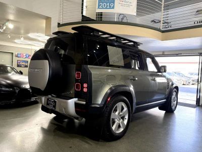 2020 Land Rover Defender — photo 34 view