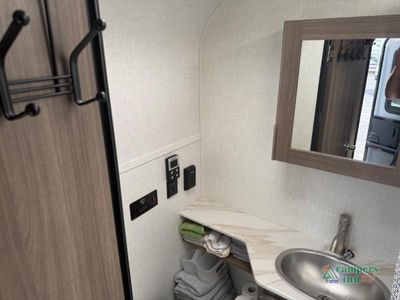 2024 Venture RV Sonic — photo 32 view