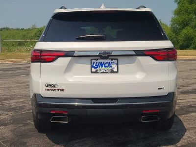 2022 Chevrolet Traverse — rear three-quarter view