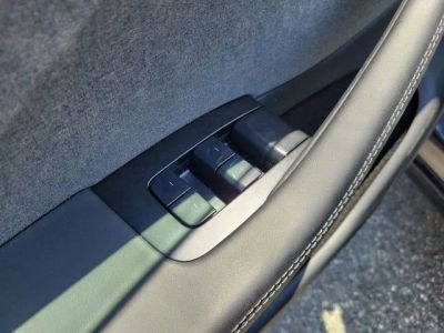 2025 Tesla Model 3 — photo 8 view