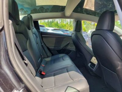 2025 Tesla Model 3 — photo 28 view
