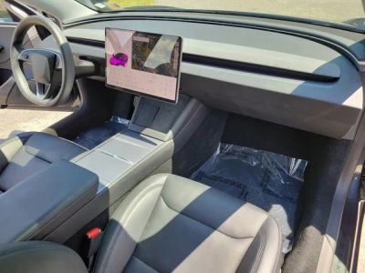 2025 Tesla Model 3 — photo 31 view