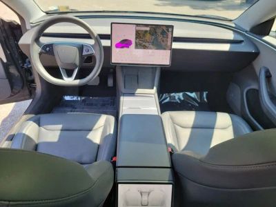 2025 Tesla Model 3 — photo 25 view