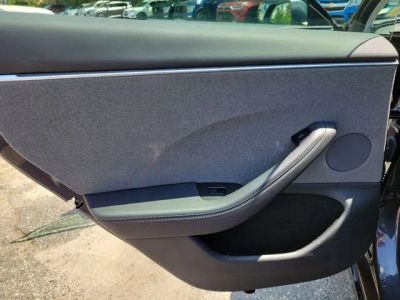 2025 Tesla Model 3 — photo 20 view