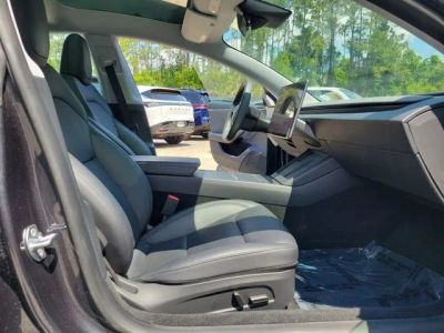 2025 Tesla Model 3 — photo 32 view