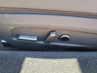 2025 Tesla Model 3 — photo 12 view