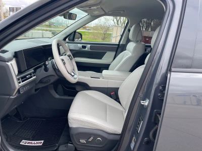2026 Hyundai Santa Fe — photo 9 view