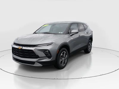 2025 Chevrolet Blazer - Photo 3