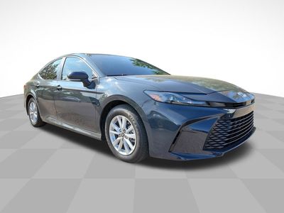 2025 Toyota Camry - Photo 2