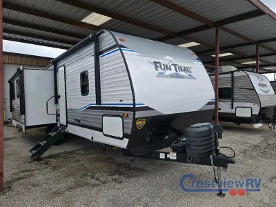 2024 CrossRoads RV Fun Time - Photo 3