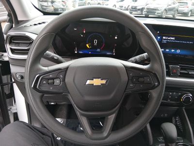 2025 Chevrolet Trailblazer — photo 12 view