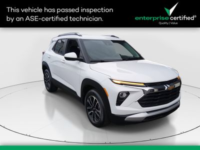 2025 Chevrolet Trailblazer FWD 4dr LT — front three-quarter view