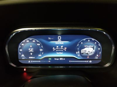2024 Chevrolet Suburban - Photo 16
