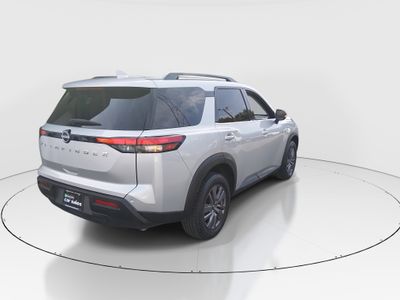 2025 Nissan Pathfinder — photo 7 view