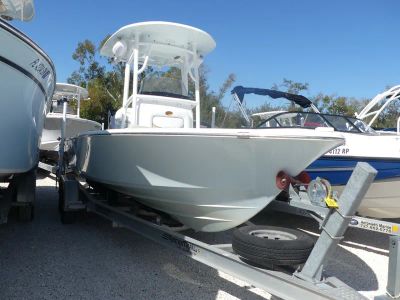 2015 Sportsman Masters 227 — side profile view