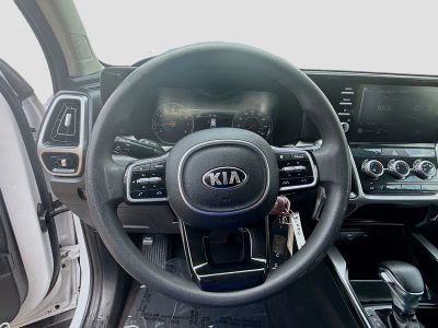 2021 Kia Sorento — photo 10 view