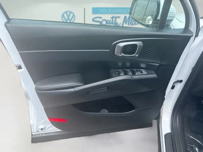 2021 Kia Sorento — photo 19 view