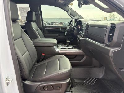 2026 Chevrolet Silverado 1500 — photo 15 view