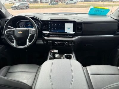 2026 Chevrolet Silverado 1500 — photo 12 view
