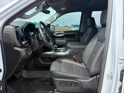 2026 Chevrolet Silverado 1500 — photo 9 view
