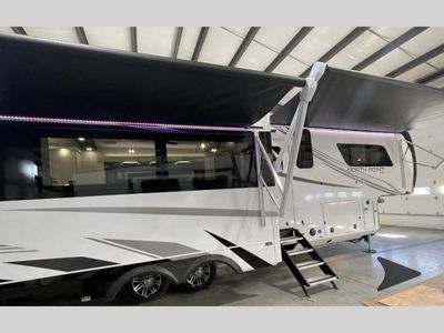 2025 Jayco North Point - Photo 5