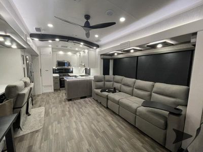 2025 Jayco North Point - Photo 11