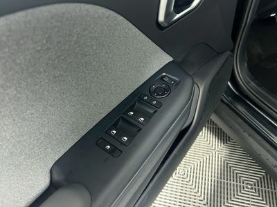 2025 Kia K4 — photo 14 view