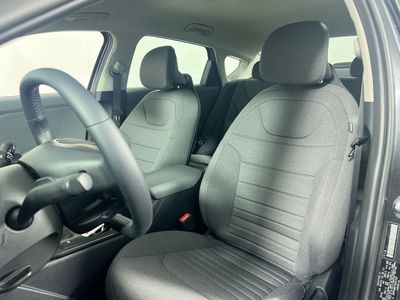 2025 Kia K4 — photo 12 view