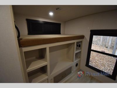2025 Forest River RV Wildwood Heritage Glen — photo 27 view