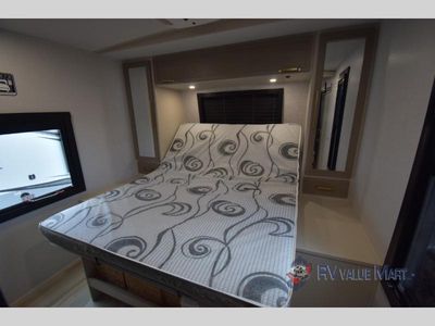 2025 Forest River RV Wildwood Heritage Glen — photo 30 view