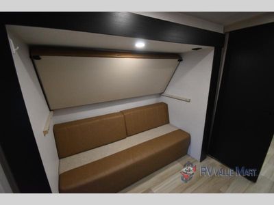 2025 Forest River RV Wildwood Heritage Glen — photo 29 view
