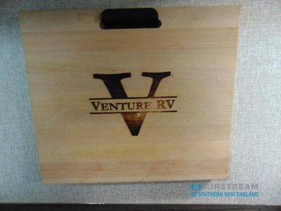 2022 Venture RV Stratus - Photo 15