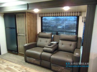 2022 Venture RV Stratus - Photo 6