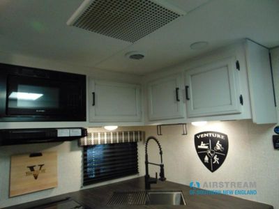 2022 Venture RV Stratus - Photo 19