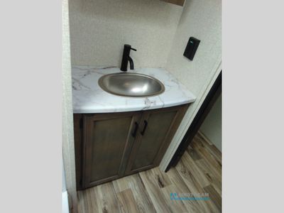 2022 Venture RV Stratus - Photo 27
