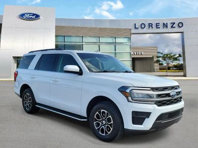 2023 Ford Expedition — rear three-quarter view