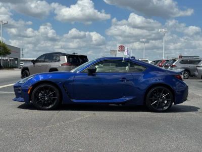 2024 Toyota GR86 - Photo 8