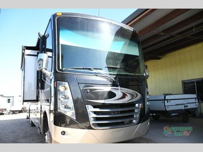 2014 Thor Motor Coach Challenger - Photo 2