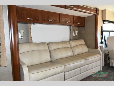2014 Thor Motor Coach Challenger - Photo 14