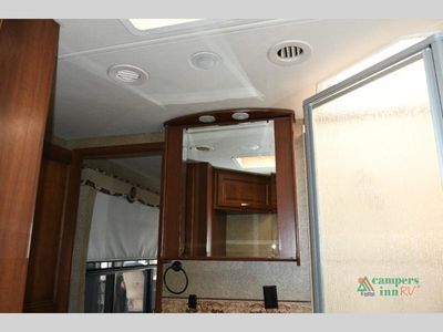 2014 Thor Motor Coach Challenger - Photo 26