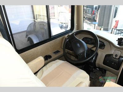 2014 Thor Motor Coach Challenger - Photo 7
