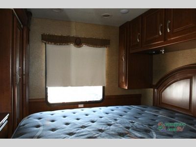 2014 Thor Motor Coach Challenger - Photo 31