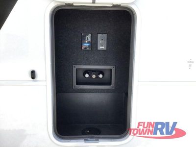 2026 Brinkley Model Z - Photo 37