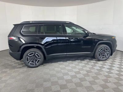 2026 Jeep Cherokee — side profile view