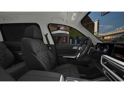 2026 BMW X7 xDrive40i - Photo 9