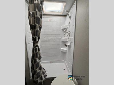 2026 Coachmen RV Catalina Legacy - Photo 43